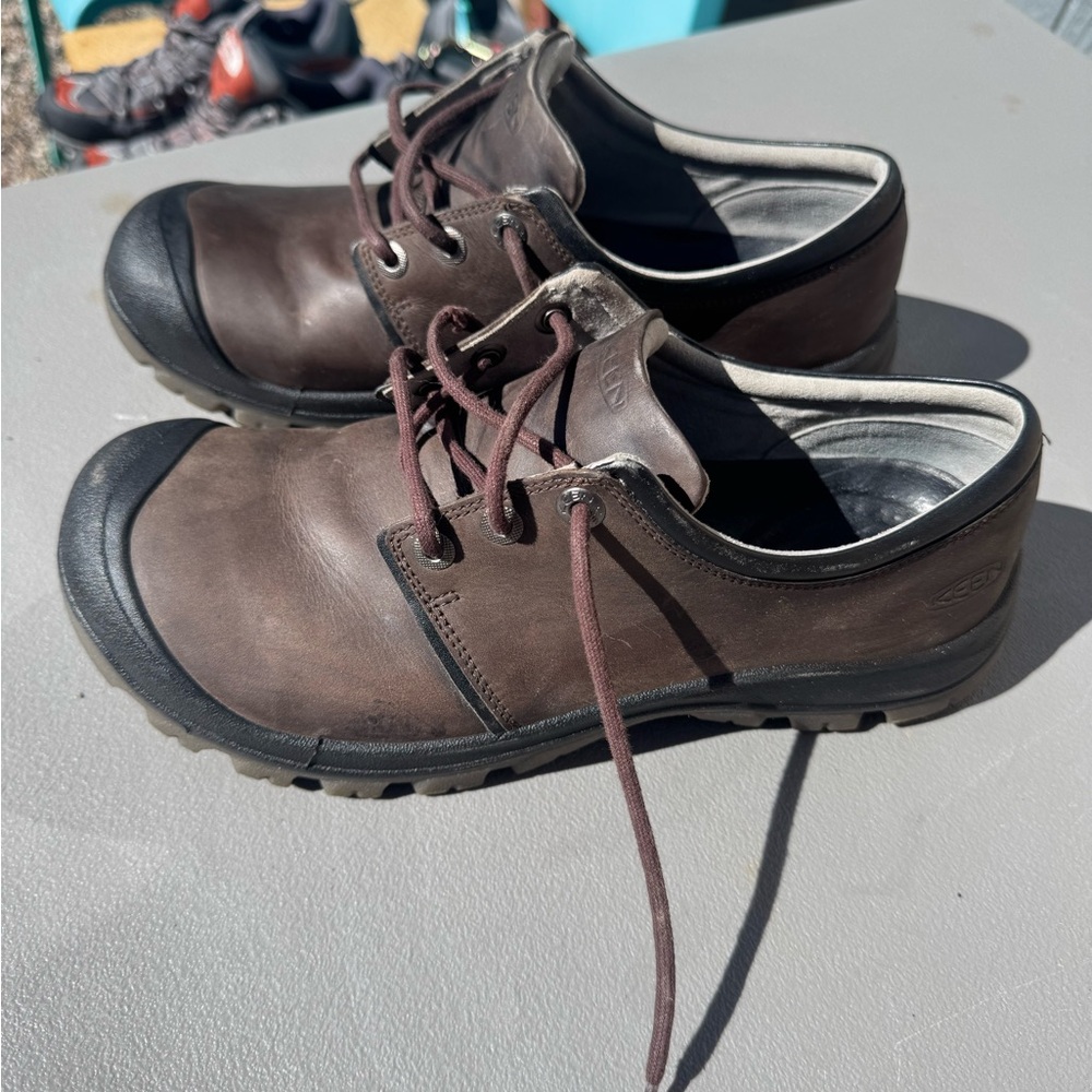 Keen Men's Brown Leather Lace-Up Oxfords